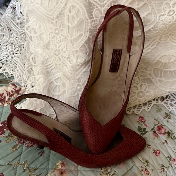 Snake skin pumps - Picture 1 of 7